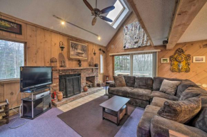 Cozy Mountain Retreat with Deck about 3 Mi to Mount Snow West Dover